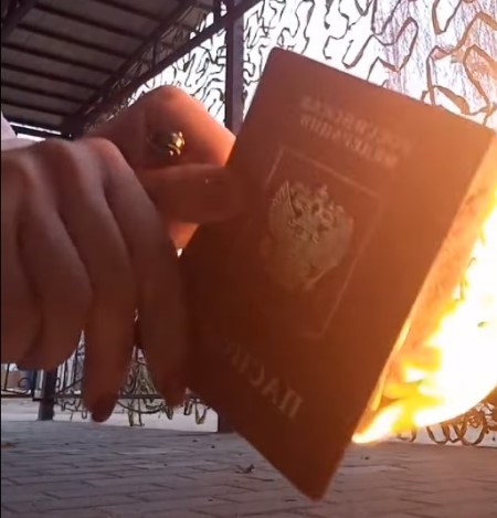 passport 12 3